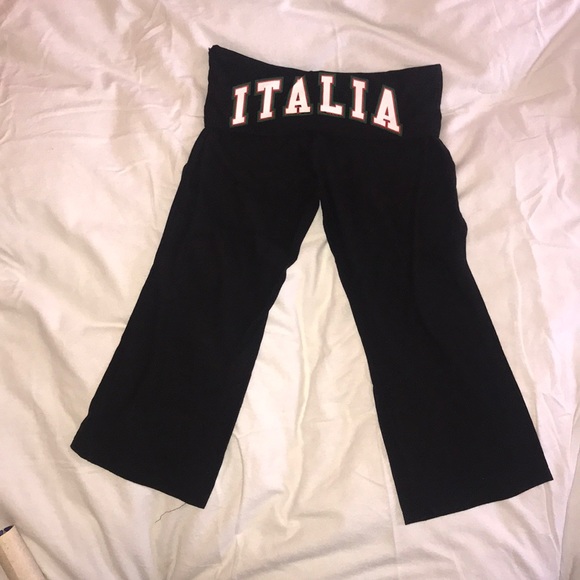 Capri’s - Picture 2 of 2